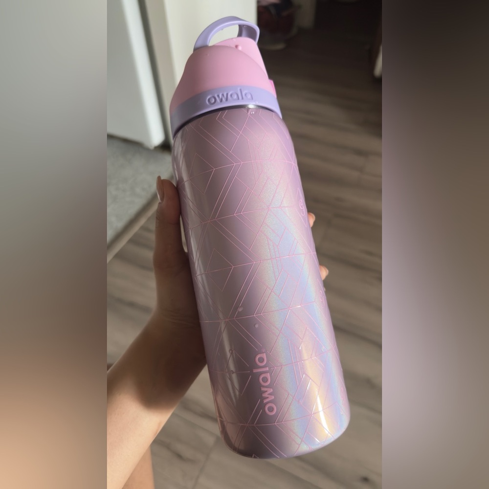 Owala WICKED - GALINDA Pink Iridescent Tumbler